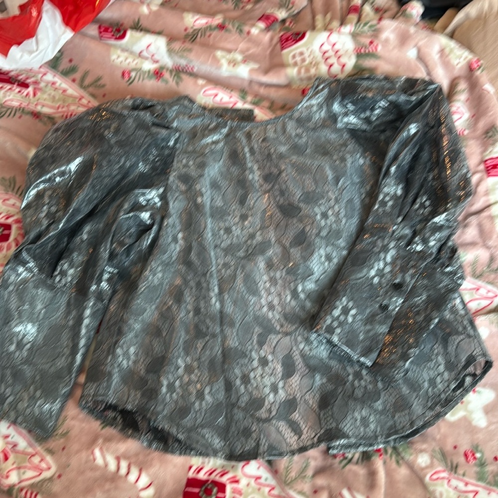 Gracia Gray Top